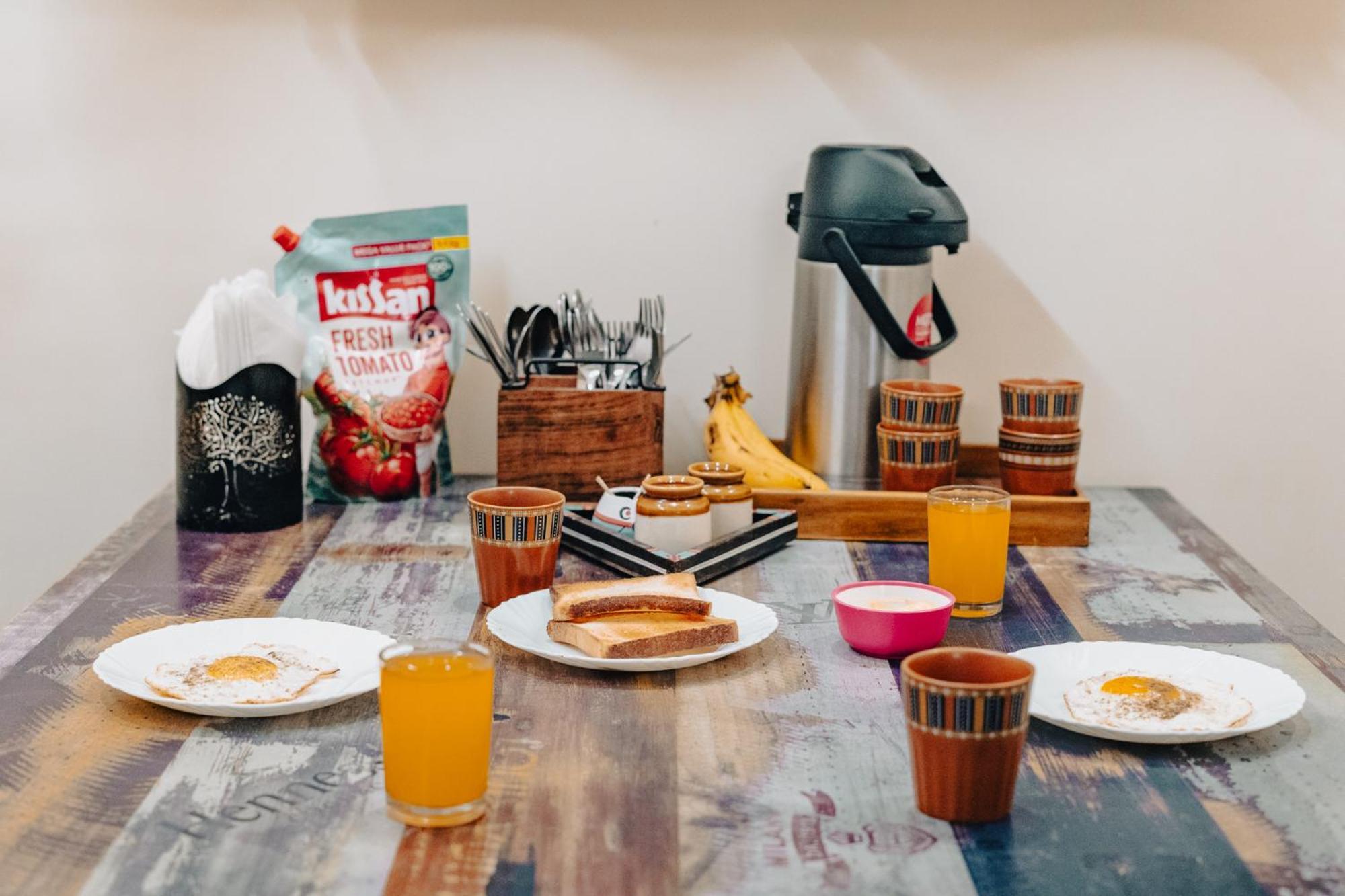 Bed & Breakfast Safarnama - A Boutique Varanasi