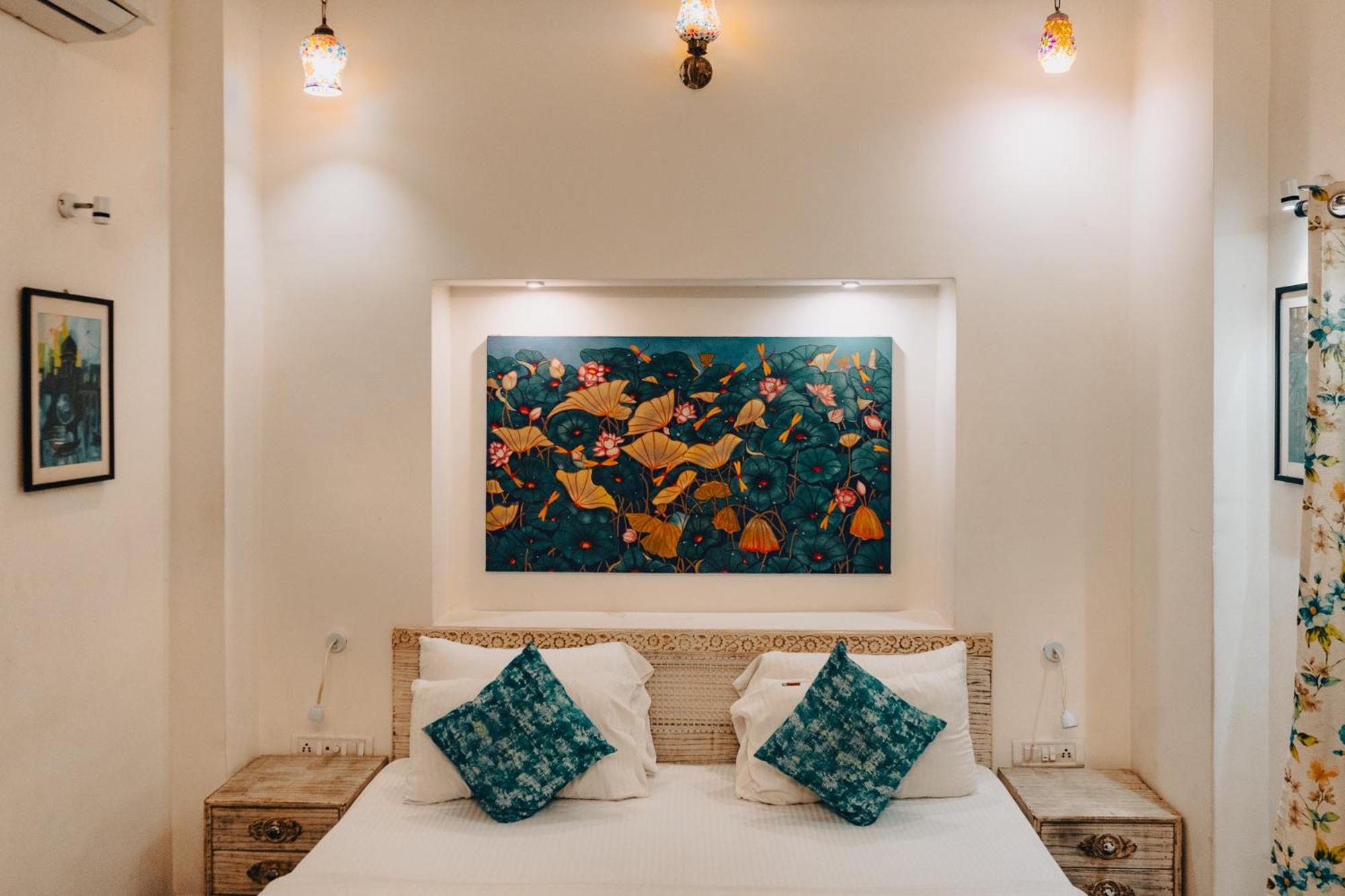 Safarnama - A Boutique
